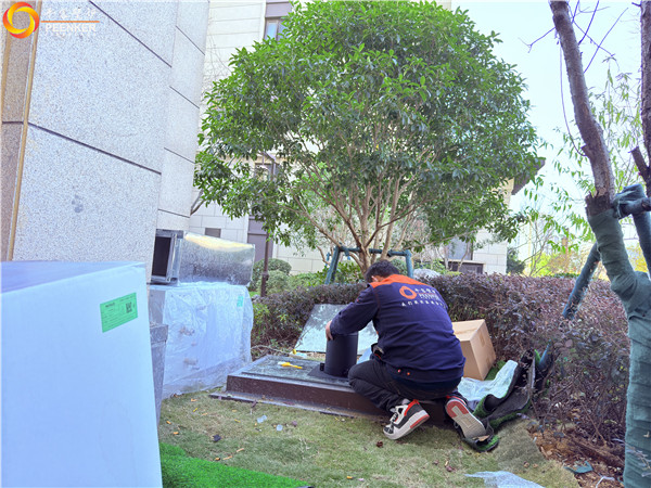 合肥建发雍龙府地下室丹麦Aduro A14壁炉安装.jpg